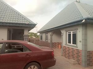 Fotografie z fotogalerie ubytování 2-Bed Apartment Tradebybata Homes FUNAAB Abeokuta v destinaci Abeokuta