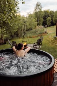 Ogród w obiekcie Czill-Lokum- klimatyczna chata w Beskidach z balią i sauną