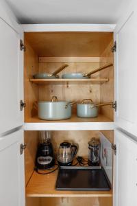 Galeriebild der Unterkunft Luxury, Modern 2BR, Harbor Point in Stamford