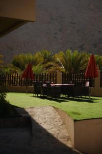 Zahrada ubytování Rest House Wadi Bani Khalid