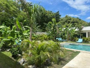 Piscina di Hotel Good Life o nelle vicinanze