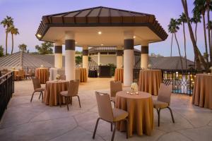 Restaurace v ubytování Delta Hotels by Marriott Phoenix Mesa