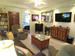 Φωτογραφία από το άλμπουμ του 304 S Broadway σε Cape May