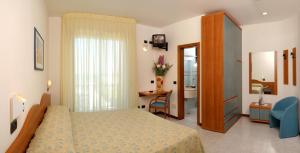 Postel nebo postele na pokoji v ubytování Hotel Levante + 37 fotografií