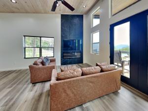 Posezení v ubytování Sunrise in the Cove