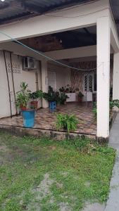Taman di luar Suite das Mangueiras