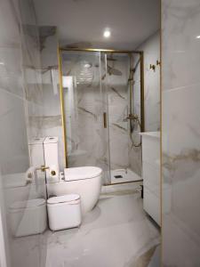 Gallery image of Airbhouse Prívate Rooms & Apartments Triana in Seville