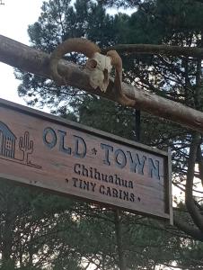 Certificato, attestato, insegna o altro documento esposto da Oldtown Chihuahua
