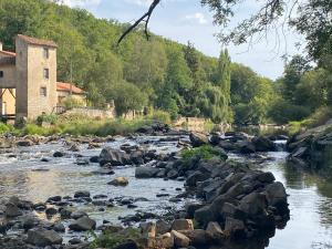 Φυσικό τοπίο κοντά σε αυτή η παραθεριστική κατοικία