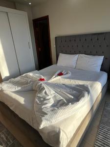 Postel nebo postele na pokoji v ubytování Egypt pYramids Hotel