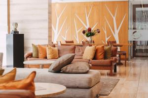 A seating area at Time Select - Elegant Apartments