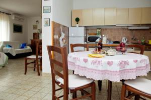 Kuchyňa alebo kuchynka v ubytovaní Apartment Promajna 2588c + 16 fotografií