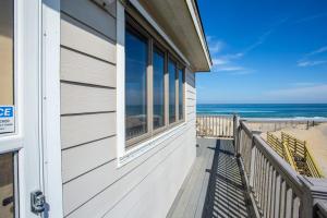 Nespecifikovaný výhled na moře nebo výhled na moře při pohledu z prázdninového domu + 38 fotografií