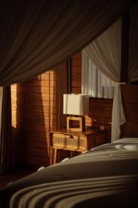 Un ou plusieurs lits dans un hébergement de l'établissement Anna Villas by Sumba-Beach
