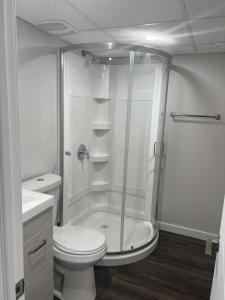 Koupelna v ubytování Guest suite in Transcona