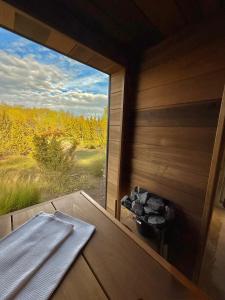 Postel nebo postele na pokoji v ubytování Sadama Willa Petite with private mini SPA