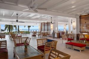 Χώρος καθιστικού στο Grand Decameron Montego Beach, A Trademark All-Inclusive Resort +37 φωτογραφίες