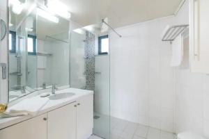 Koupelna v ubytování Best Location Spacious The SOHO 202
