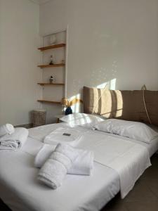 Ένα ή περισσότερα κρεβάτια σε δωμάτιο στο Soul Home +22 φωτογραφίες