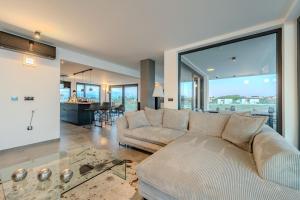 Posedenie v ubytovaní Penthouse Jimmys Beach Privlaka, Wahnsinns Blick und beheiztem Pool