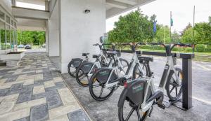 Fitness centrum a/nebo fitness zařízení v ubytování Hotel Szieszta
