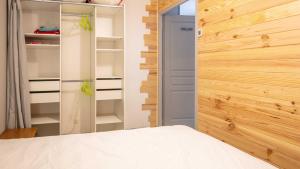 En eller flere senge i et værelse på Les Grizzlis N 23 - 2P6