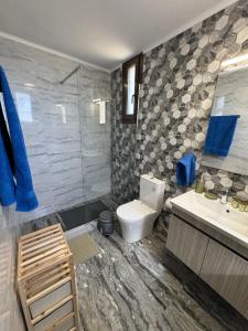 Koupelna v ubytování Casa Spiladia + 10 fotografií