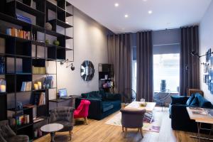 Gallery image of Hotel Mademoiselle in Paris