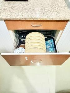 斋浦尔Highway access 2BHK, Trendy decor, VR & other water parks的相册照片