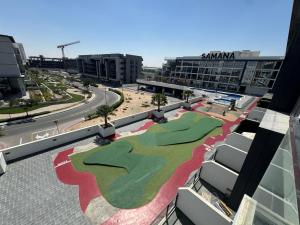 Zdjęcie z galerii obiektu SUMMER DEAL! Exclusive and Elegant with a Private pool w Dubaju