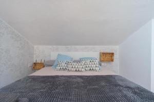 Postel nebo postele na pokoji v ubytování Villa Rural Las Nubes + 22 fotografií