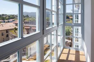 Balkon lub taras w obiekcie H SUITE3B by Smiling Rentals