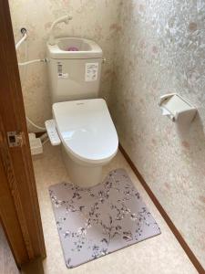 Vannituba majutusasutuses 高島市一棟貸切 貸別荘グループファミリーok 大人数でご利用だとお得連泊がお得BBQ可能自転車無料利用可ペット可 +19 fotot
