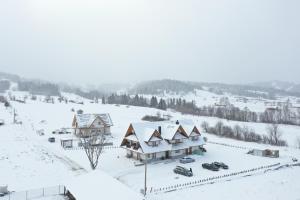 Obiekt Dom Pod Wierzbami, balia ogrodowa , zniżki na termy zimą
