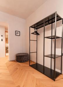 Ein Bett oder Betten in einem Zimmer der Unterkunft H5 Grauer Bär Studios & More
