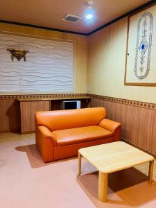 Posezení v ubytování ホテル かくれんぼ Hotel kakurenbo