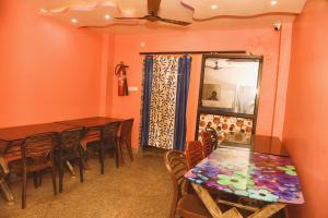 Posezení v ubytování Roxy Hotel - Near New Digha Beach
