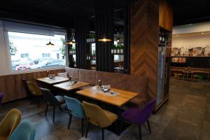 Posezení v ubytování EGINO-Premium Hotel, Restaurant & Bar