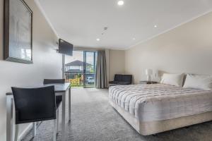Postel nebo postele na pokoji v ubytování Dannemora Motor Inn