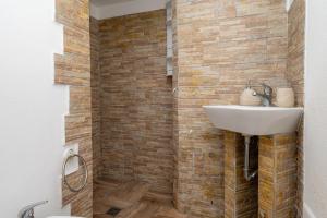 Koupelna v ubytování Loft Sa Pedra - Holliday Apartment by Faendho + 17 fotografií