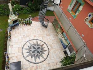 A garden outside Apartment Schwarzindien