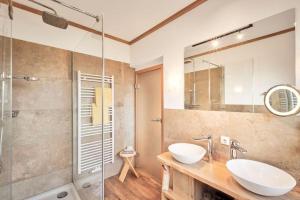 Ванная комната в Landhotel Sportalm +50 фотографий