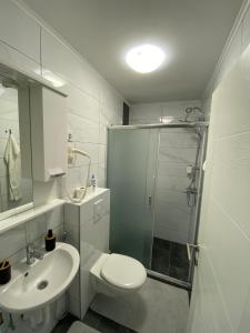Ένα μπάνιο στο Relax Apartment Private pool