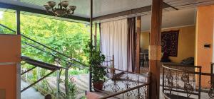 Uma varanda ou terraço em Sim-Sim Hostel