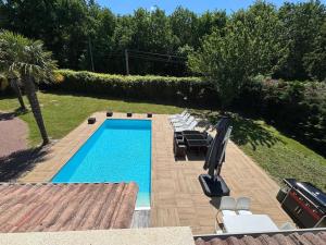 Imagen de la galería de Villa avec piscine, à 5km de la plage, en Saint-Augustin