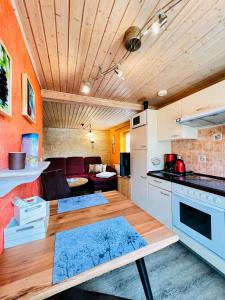 Η κουζίνα ή μικρή κουζίνα στο Sonnenblume - Sonne 1 links