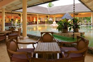 Bazén v ubytování Iberostar Waves Punta Cana nebo v jeho okolí