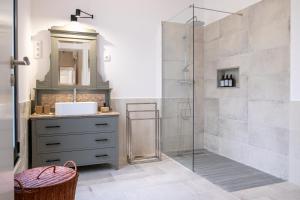 Koupelna v ubytování Casa da Bruma + 37 fotografií