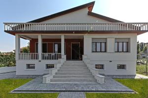 Fotografie z fotogalerie ubytování Villa Solandra Masi v destinaci Mira + 37 fotografií