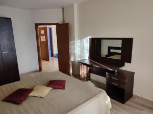 Imagen de la galería de Sun Palace Home Apartments, en Sunny Beach